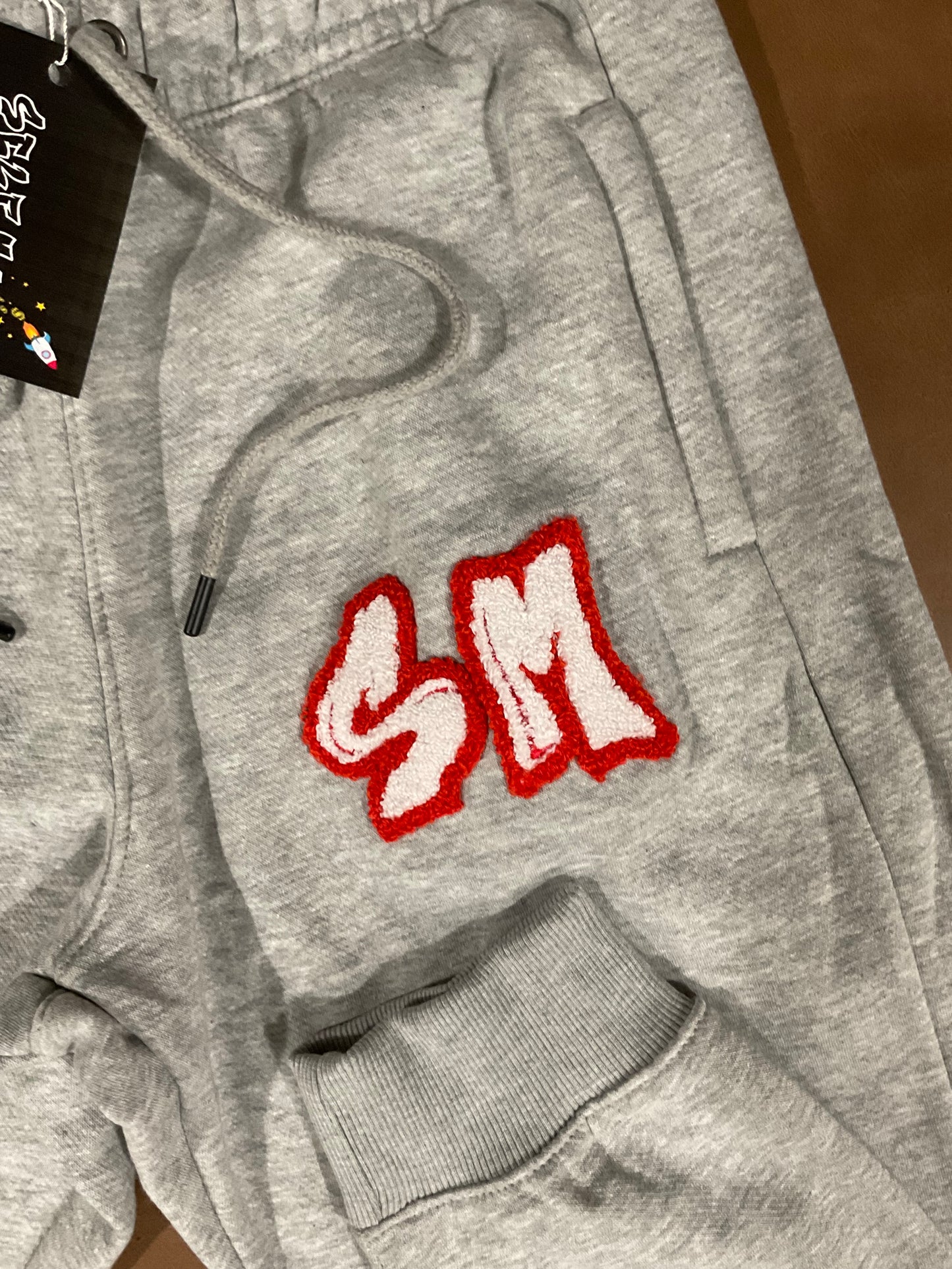 Self Made75 Gray/Bugz Bunny chenille/embroidery sweatsuit set